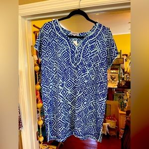 This top is lightweight nice for summer beautiful blue